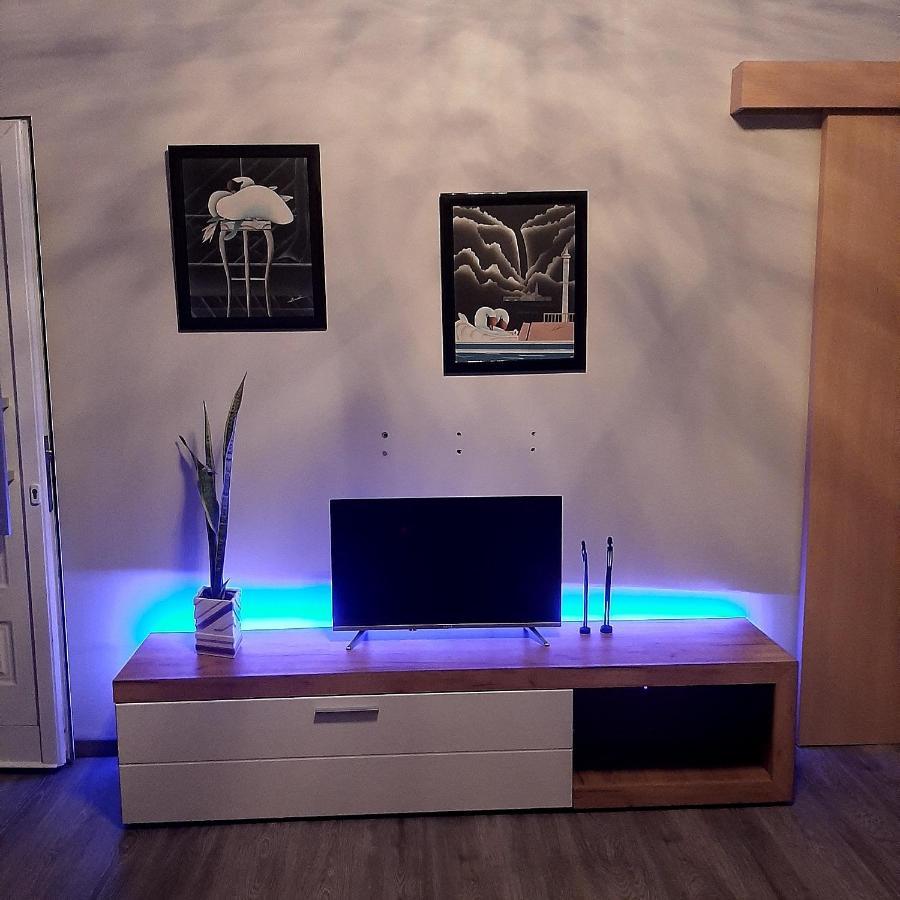 Universe House Dromolaxia Экстерьер фото